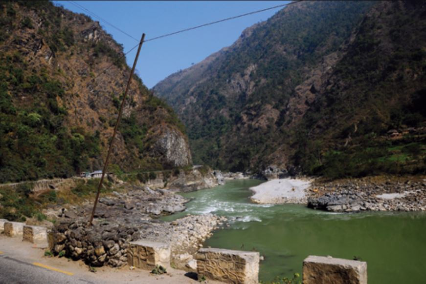 पृथ्वीराजमार्गको पश्चिम खण्ड २० किमि छ लेनको बन्ने, साढे ७ अर्बमा ठेक्का सम्झौता