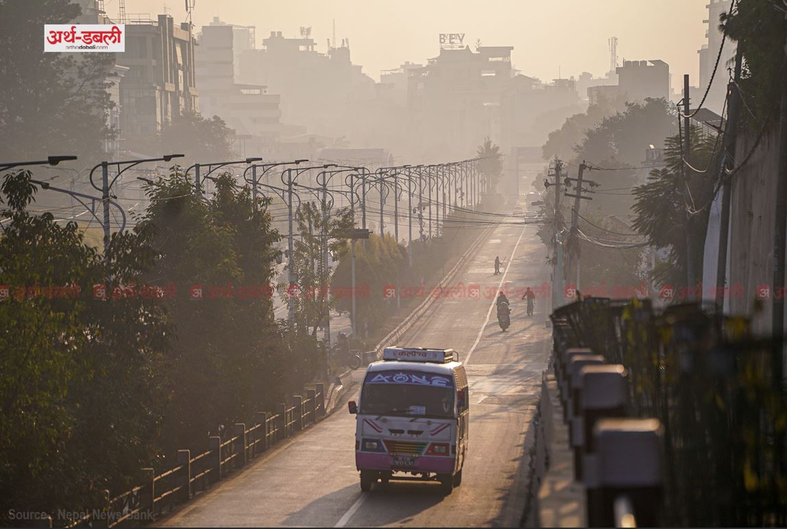 विहानै सूर्यको किरणमा काठमाडौं र सडक आसपास तस्वीरहरु